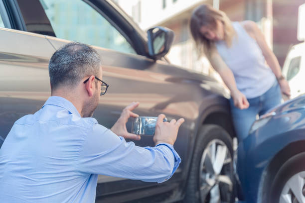Professional Commercial Auto Insurance technician working in Melville, NY